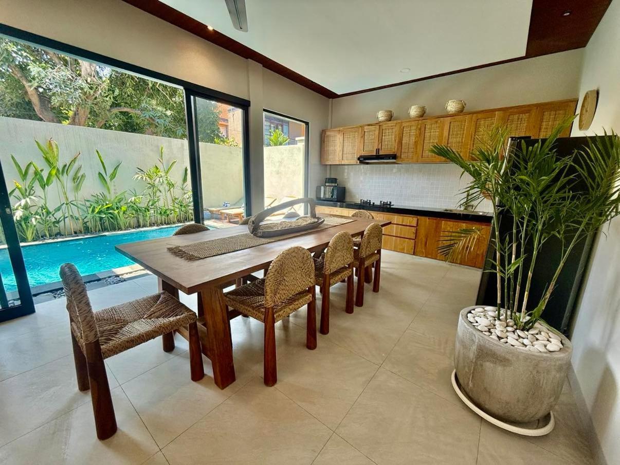 Nanee - - 5 Bedroom - 5 Bathroom Villa